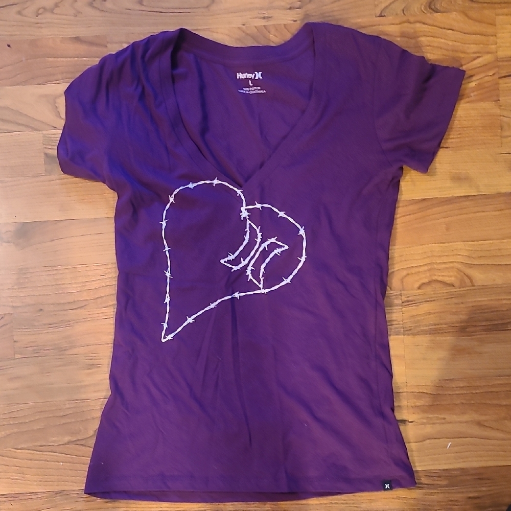 Hurley Purple V-Neck T-Shirt with Heart Design